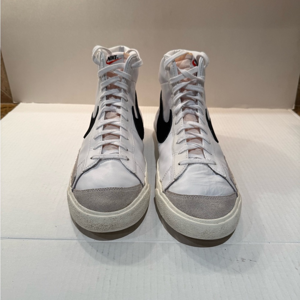 Nike Blazer Mid 77 Vintage Sneakers - Picture 2 of 9